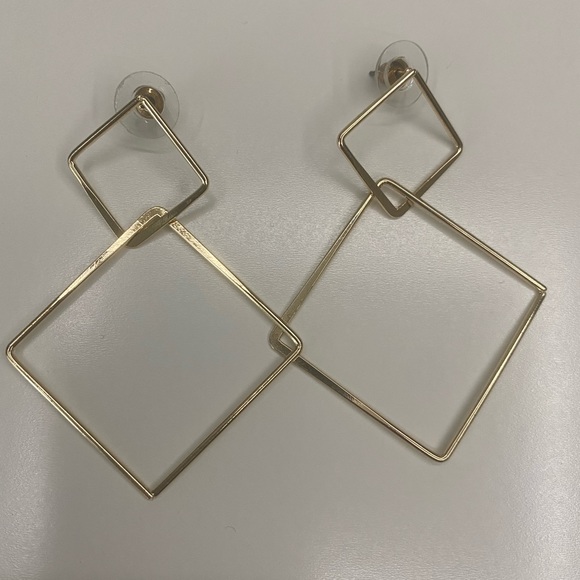 Francesca's Earring Bundle - Picture 3 of 5